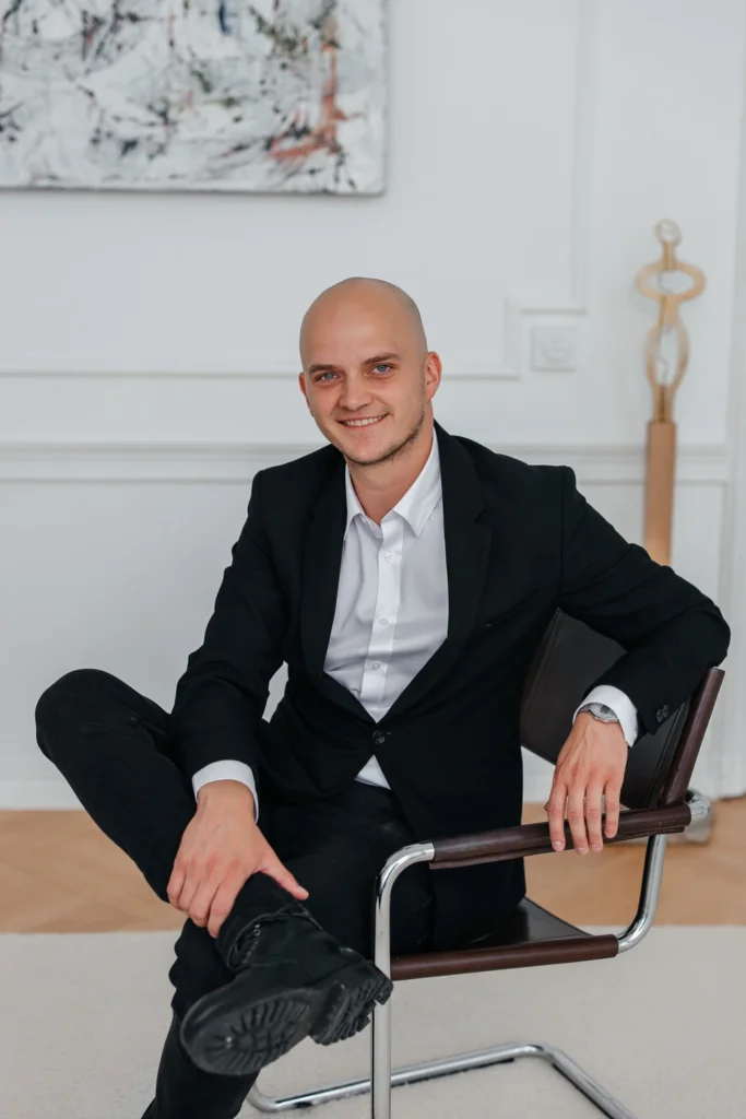 Bartłomiej Niedziałkowski finansova